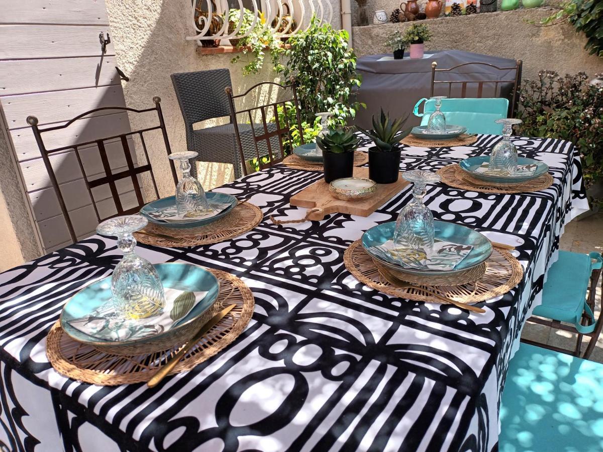 Jolie Villa Lalou Cote D'Azur Trois Chambres เฟรฌูส ภายนอก รูปภาพ